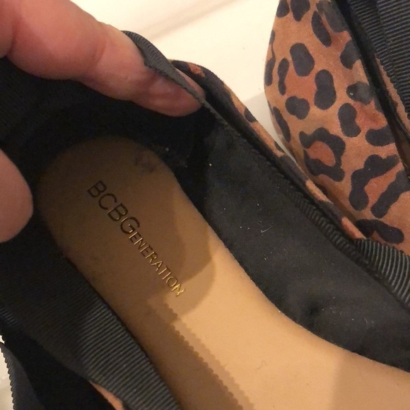 BCBG Generation Tie Up Leopard Ballerina Flats Size 6 - Picture 3 of 5